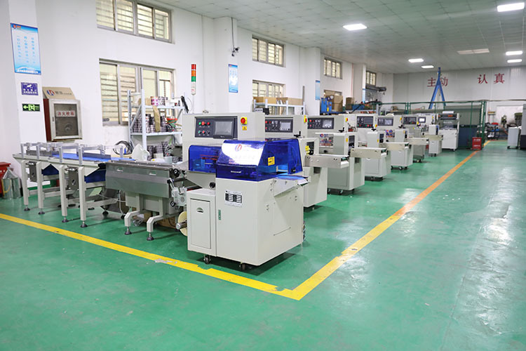 上海惠河工厂展示车间枕式包装机
